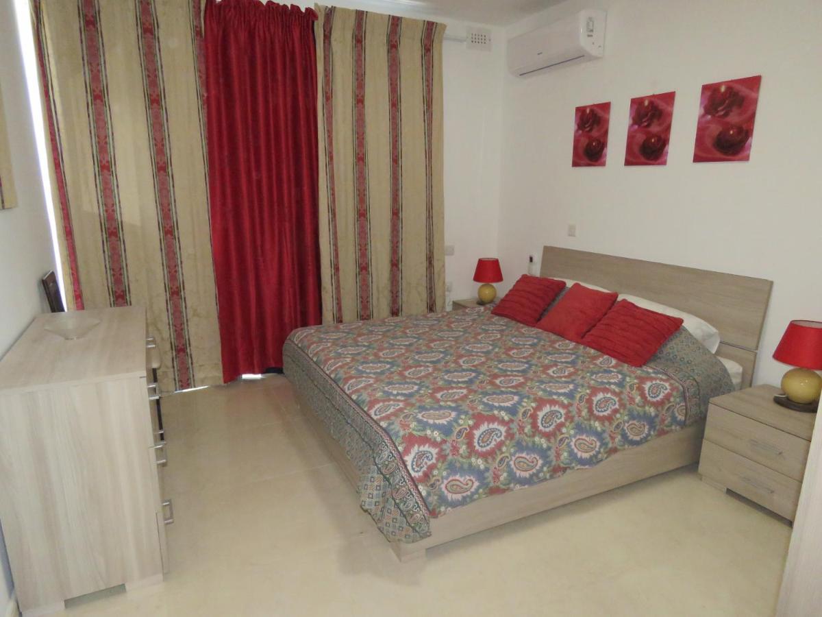 Aquamarine Sea Front Apartments - First Floor Marsaskala Exterior foto